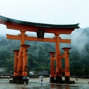 ворота в святилище Ицукусима
